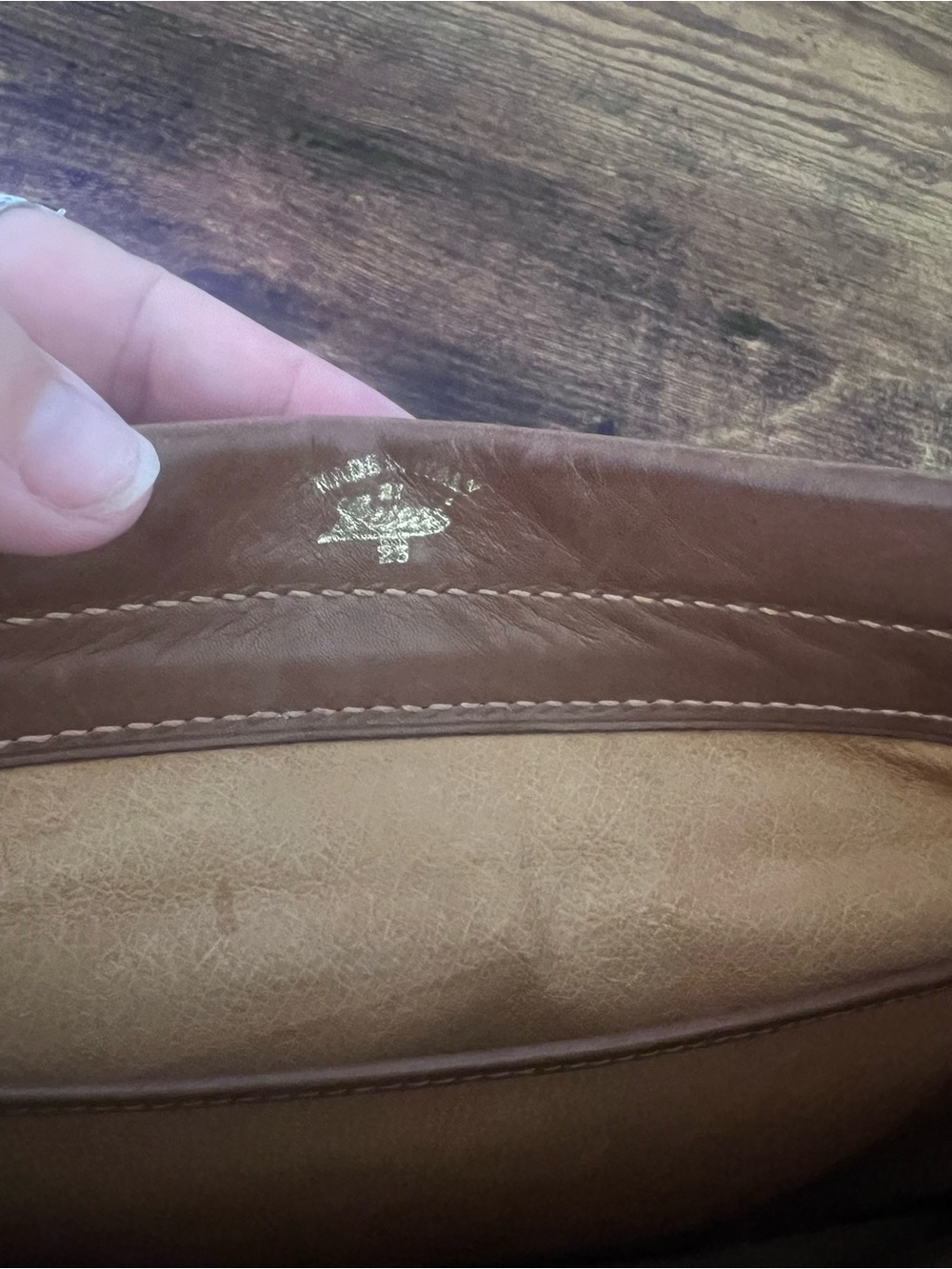 Vintage 80s Gucci Beige/Tan Monogram Clutch with Gold Lock - Picture 10 of 16